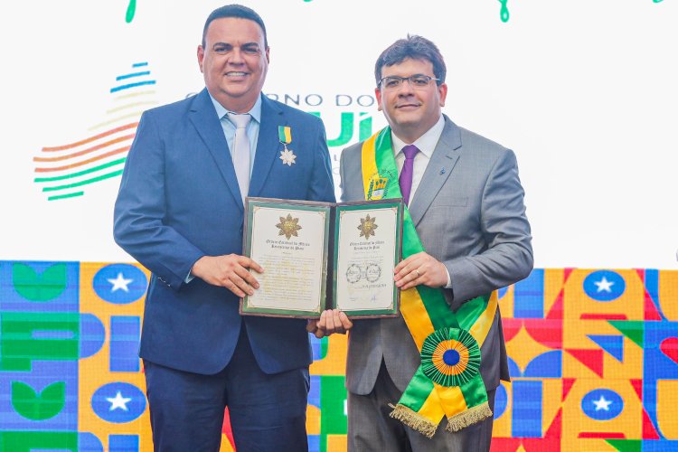 Rogério Castro foi condecorado hoje (24) com a “Medalha de Ordem Estadual do Mérito Renascença do Piauí”